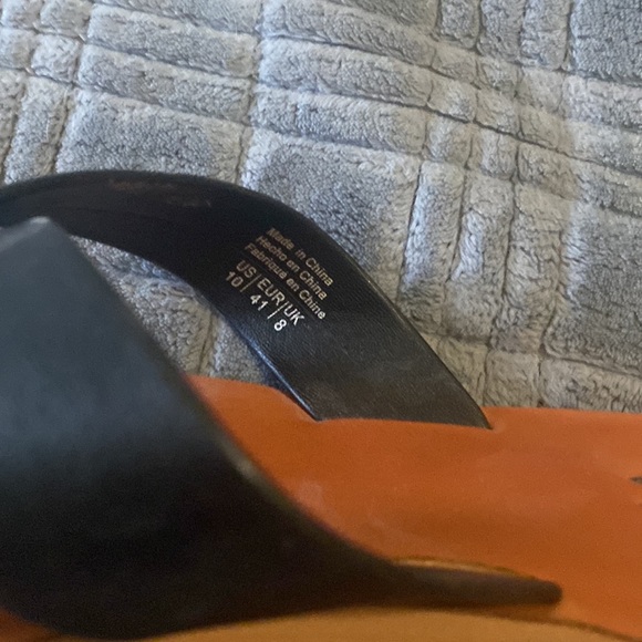 Billabong Women’s Sandals - Picture 2 of 4